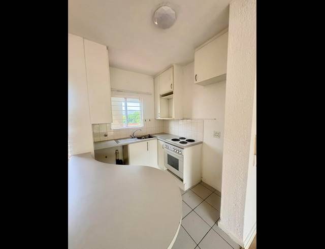 1 BEDROOM PROPERTY TO RENT IN GLENHAZEL